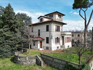 Villa in vendita a lucca via farnesi