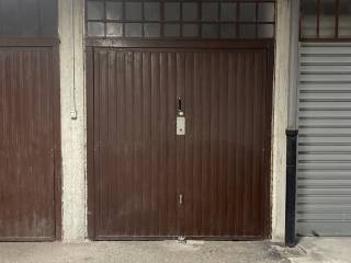 Garage in vendita a torino via giovanni segantini, 59