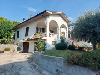 Villa in vendita a castrocaro terme e terra del sole 