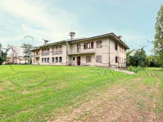 Villa bifamiliare in vendita a bondeno via per burana, 67b