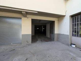 Garage in vendita a firenze via baccio da montelupo