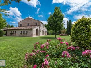 Colonica in vendita a corridonia 