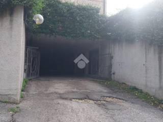 Garage in vendita a terni via arturo toscanini