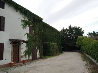 Villa in vendita a besenzone bersano