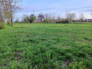 Terreno agricolo in vendita ad abbiategrasso strada prabalò