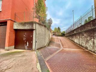 Garage in vendita a segrate via carlo alberto dalla chiesa, 40