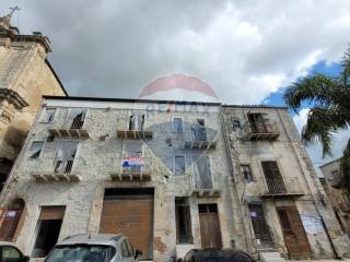 Casa indipendente in vendita a favara piazza giuseppe garibaldi, 29