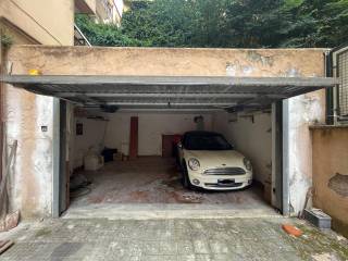 Garage in affitto a roma via francesco cornaro, 24