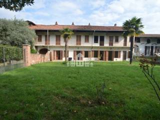 Casa indipendente in vendita ad azeglio via bogaratto, 10