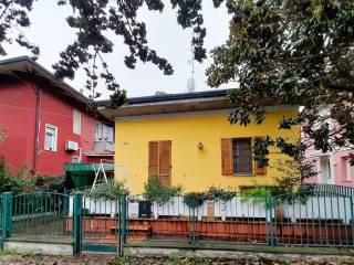 Villa in vendita a cesena via luigi carlo farini, 841