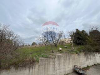 Terreno residenziale in vendita a valentano località cancelletto