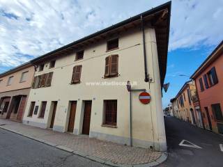 Appartamento in vendita a castelleone 