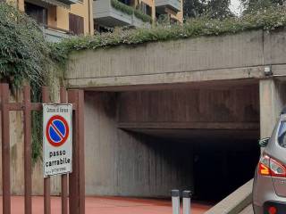 Garage in affitto a varese viale dell'ippodromo, 14