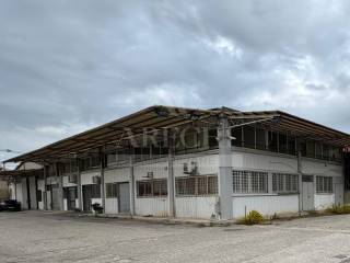 Capannone industriale in affitto a salerno 