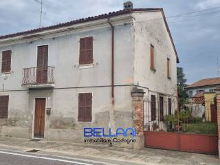 Casa indipendente in vendita a caselle landi viale 4 novembre, 42