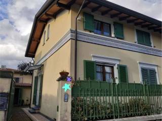 Villa in affitto a pietrasanta quartiere fiumetto