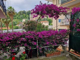 Intero stabile in in affitto da privato a sanremo via pietro agosti, 272