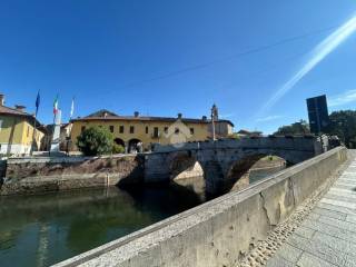 Colonica in vendita a boffalora sopra ticino via xxv aprile, 25