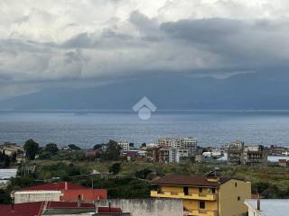 Rustico in vendita a reggio di calabria via gullina archi carmine, 30