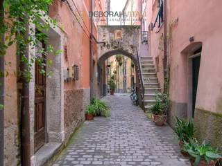 Casa indipendente in vendita a lerici via azzarini, 7