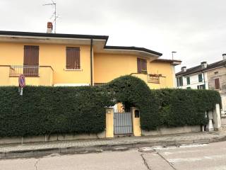 Villa a schiera in vendita a marmirolo via rosa lidia penna, 2