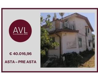 Villa all'asta ad aprilia via amaseno