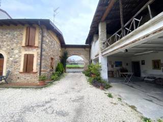 Casa indipendente in vendita ad adro via san zeno, 14