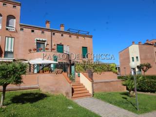 Casa indipendente in vendita a livorno via olanda