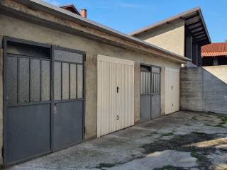 Garage in affitto a riva presso chieri via vittorio veneto, 8/bis