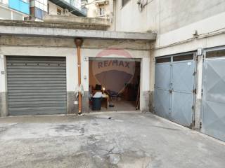 Garage in vendita a catania piazza san luigi, 17