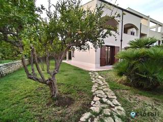 Villa bifamiliare in vendita a siracusa 