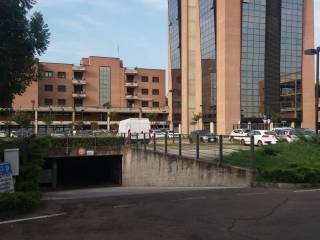 Posto auto in vendita a reggio nell'emilia via alberto pansa