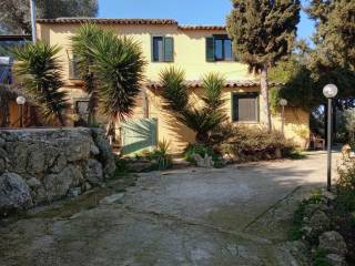 Villa in in vendita da privato a caltanissetta via santa lucia, 31