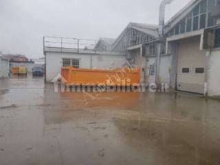 Capannone industriale all'asta a trezzano sul naviglio via michelangelo buonarroti, 44