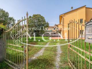 Casa indipendente in vendita a buti via giuseppe parini,