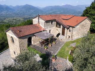 Rustico in vendita a filattiera via gigliana