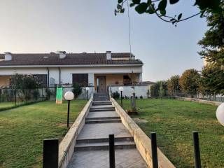 Villa bifamiliare in in vendita da privato a colorno via alcide de gasperi