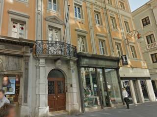 Centro estetico/solarium/benessere in in vendita da privato a trieste capo di piazza gianni bartoli, 1