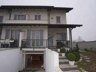 Villa in vendita a cassolnovo via roma