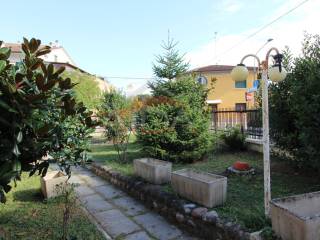 Casa indipendente in vendita ad argenta via circonvallazione, 35