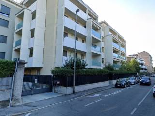 Garage in vendita a lissone via giacomo matteotti, 104