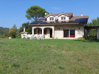 Villa in affitto ad ascoli piceno via monterocco