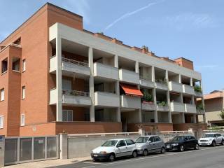 Garage in affitto a pescara via enzo ferrari, 141