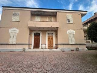 Villa bifamiliare in vendita a pescara via pizzoferrato, 60