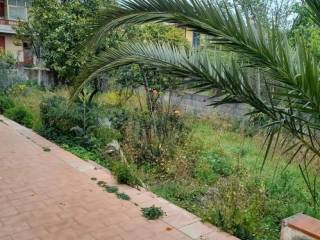 Casa indipendente in affitto a gravina di catania via alcide de gasperi 2