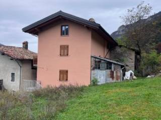 Casa indipendente in vendita a terragnolo frazione campi