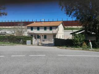 Villa bifamiliare in vendita a mondolfo 