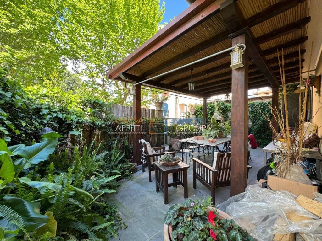 casa indipendente in vendita a Seravezza in zona Querceta