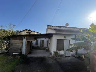 Villa in in vendita da privato a massa via luigi negrelli