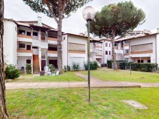 Villa in vendita a comacchio viale g. puccini, lido di spina 15